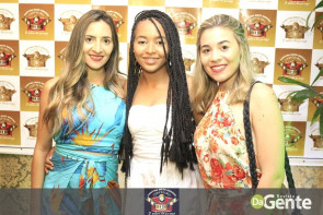 Confiram as fotos do Réveillon  2018 na Cantina Mato Grosso Dourados