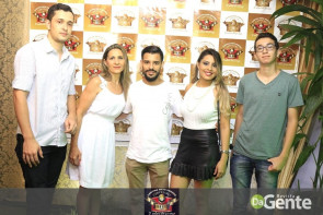 Confiram as fotos do Réveillon  2018 na Cantina Mato Grosso Dourados