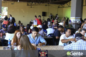 Confiram as fotos do Churrasco Dançante na Cantina Mato Grosso