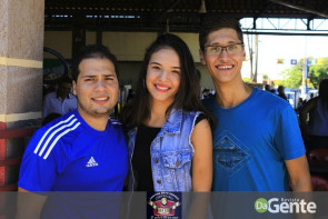 Confiram as fotos do Churrasco Dançante na Cantina Mato Grosso