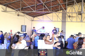 Confiram as fotos do Churrasco Dançante na Cantina Mato Grosso