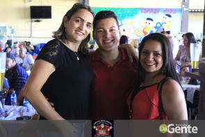 Confiram as fotos do Churrasco Dançante na Cantina Mato Grosso