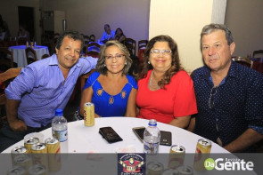 Confiram as fotos da  1ª Sextaneja 2018 no clube Indaiá