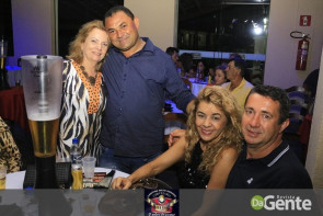 Confiram as fotos da  1ª Sextaneja 2018 no clube Indaiá