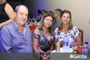 Confiram as fotos da  1ª Sextaneja 2018 no clube Indaiá