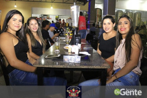 Confiram as fotos na Cantina Mato Grosso no dia da Mulher