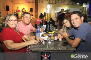 Confiram as fotos na Cantina Mato Grosso no dia da Mulher
