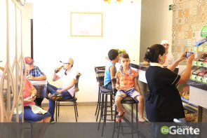 Confiram as fotos do aniversário de 6 anos da Padaria e Confeitaria Art's Das Massas