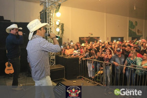 Confiram as fotos do show com Brenno Reis e Marco Viola no clube Ubiratan