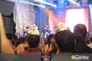 Confiram as fotos do show com Brenno Reis e Marco Viola no clube Ubiratan