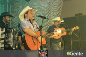 Confiram as fotos do show com Brenno Reis e Marco Viola no clube Ubiratan