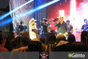 Confiram as fotos do show com Brenno Reis e Marco Viola no clube Ubiratan