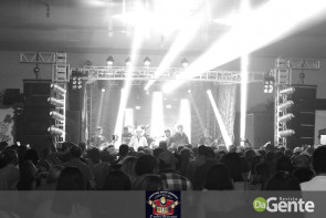 Confiram as fotos do show com Brenno Reis e Marco Viola no clube Ubiratan