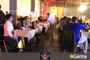 Confiram as fotos do "Dia dos Namorados" na Cantina Mato Grosso