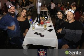 Confiram as fotos do "Dia dos Namorados" na Cantina Mato Grosso