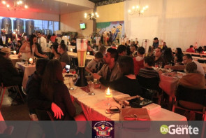 Confiram as fotos do "Dia dos Namorados" na Cantina Mato Grosso