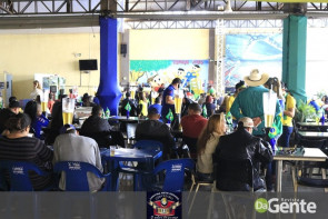 Confiram as fotos da feijoada da copa na  Cantina Mato Grosso