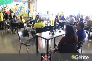 Confiram as fotos da feijoada da copa na  Cantina Mato Grosso