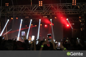 Confiram as fotos do show do funkeiro Jerry Smith em Dourados