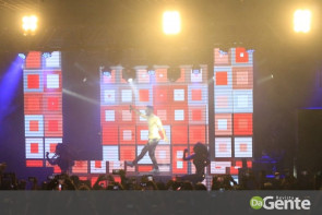 Confiram as fotos do show do funkeiro Jerry Smith em Dourados