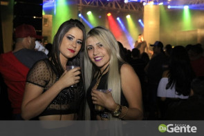 Confiram as fotos do show do funkeiro Jerry Smith em Dourados