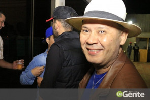 Confiram as fotos do show do funkeiro Jerry Smith em Dourados