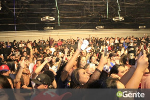 Confiram as fotos do show do funkeiro Jerry Smith em Dourados