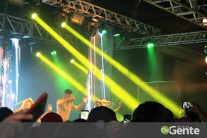 Confiram as fotos do show do funkeiro Jerry Smith em Dourados