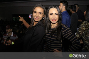 Confiram as fotos do show do funkeiro Jerry Smith em Dourados