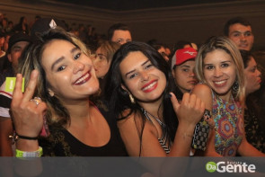 Confiram as fotos do show do funkeiro Jerry Smith em Dourados