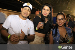 Confiram as fotos do show do funkeiro Jerry Smith em Dourados
