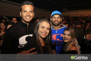 Confiram as fotos do show do funkeiro Jerry Smith em Dourados