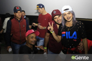 Confiram as fotos do show do funkeiro Jerry Smith em Dourados