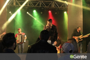 Confiram as fotos do show do funkeiro Jerry Smith em Dourados