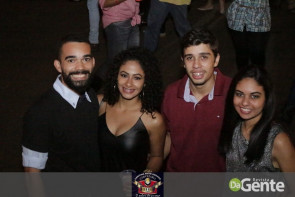 O Encontro foi marcado! Você foi? Veja os clicks (Crystal)