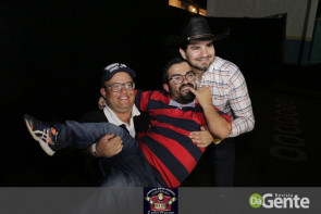 O Encontro foi marcado! Você foi? Veja os clicks (Crystal)