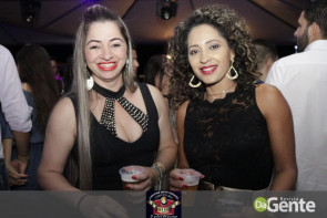 O Encontro foi marcado! Você foi? Veja os clicks (Crystal)