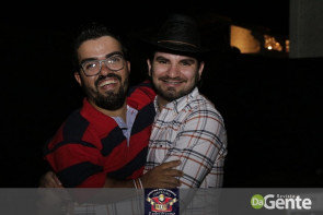 O Encontro foi marcado! Você foi? Veja os clicks (Crystal)