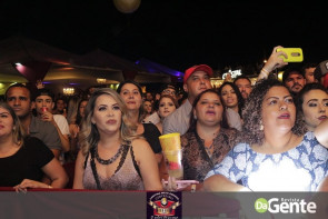 O Encontro foi marcado! Você foi? Veja os clicks (Crystal)