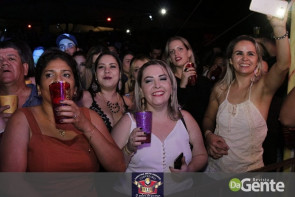 O Encontro foi marcado! Você foi? Veja os clicks (Crystal)