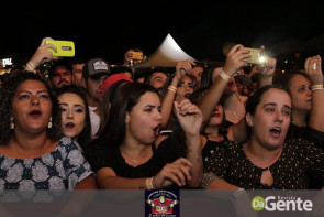 O Encontro foi marcado! Você foi? Veja os clicks (Crystal)