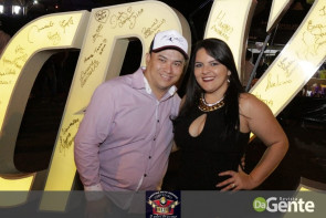 O Encontro foi marcado! Você foi? Veja os clicks (Crystal)