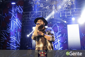 O Encontro foi marcado! Você foi? Veja os clicks (Crystal)