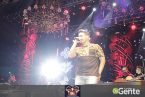 O Encontro foi marcado! Você foi? Veja os clicks (Crystal)