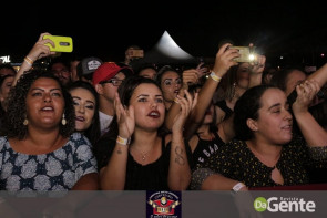 O Encontro foi marcado! Você foi? Veja os clicks (Crystal)