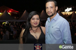 O Encontro foi marcado! Você foi? Veja os clicks (Crystal)