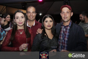 O Encontro foi marcado! Você foi? Veja os clicks (Crystal)