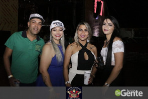 O Encontro foi marcado! Você foi? Veja os clicks (Crystal)