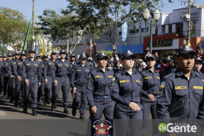 Confiram as fotos do Desfile Cívico de Dourados