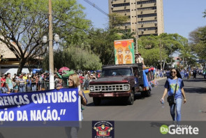 Confiram as fotos do Desfile Cívico de Dourados